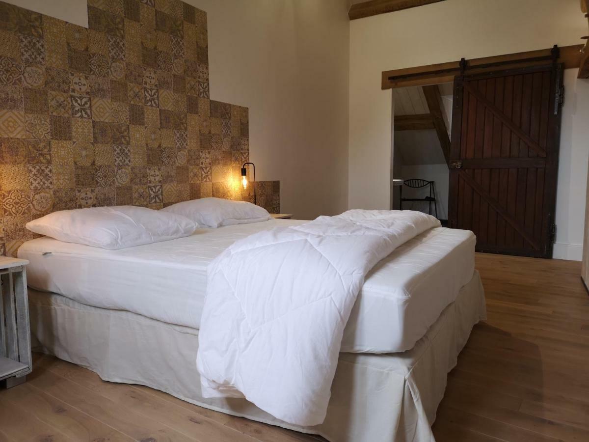 Cottage Au Terminus 2 Climatise โอต์วิลเลส์ ภายนอก รูปภาพ